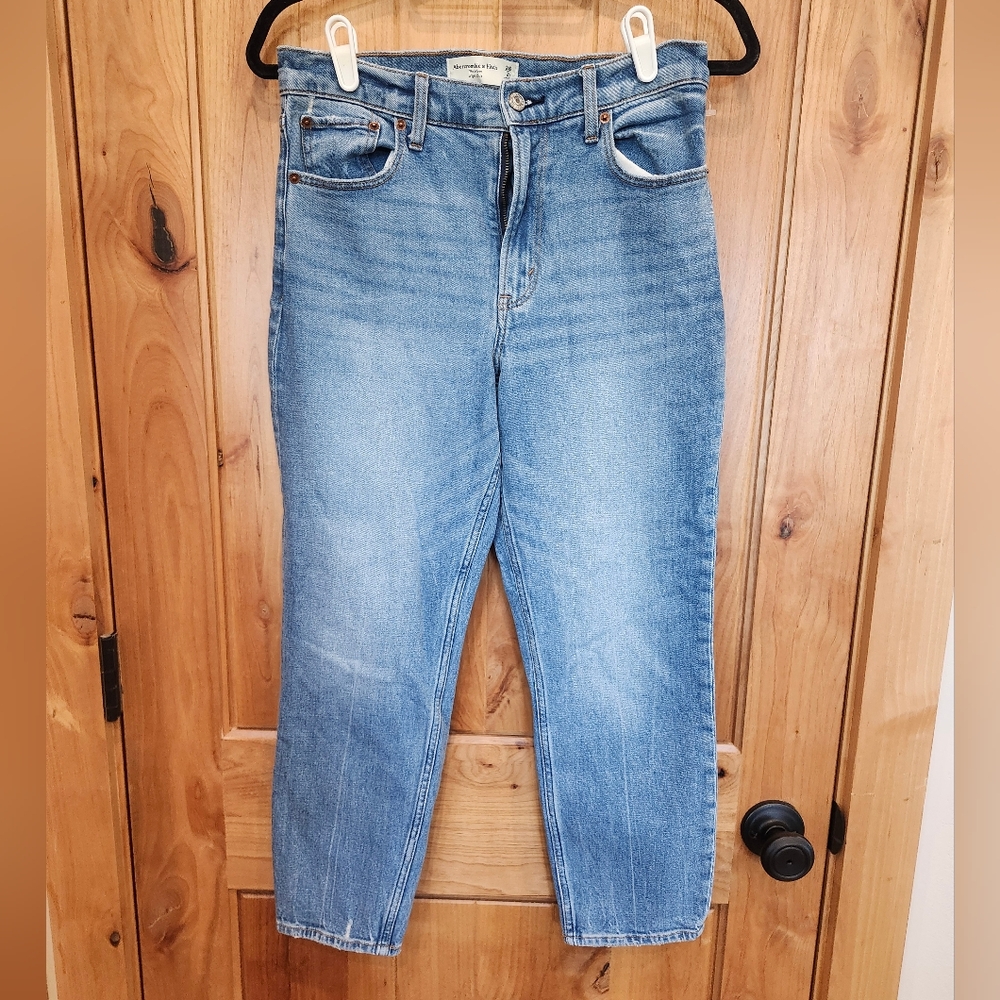 Abercrombie The Mom High Rise Women's Jeans 26 2 S